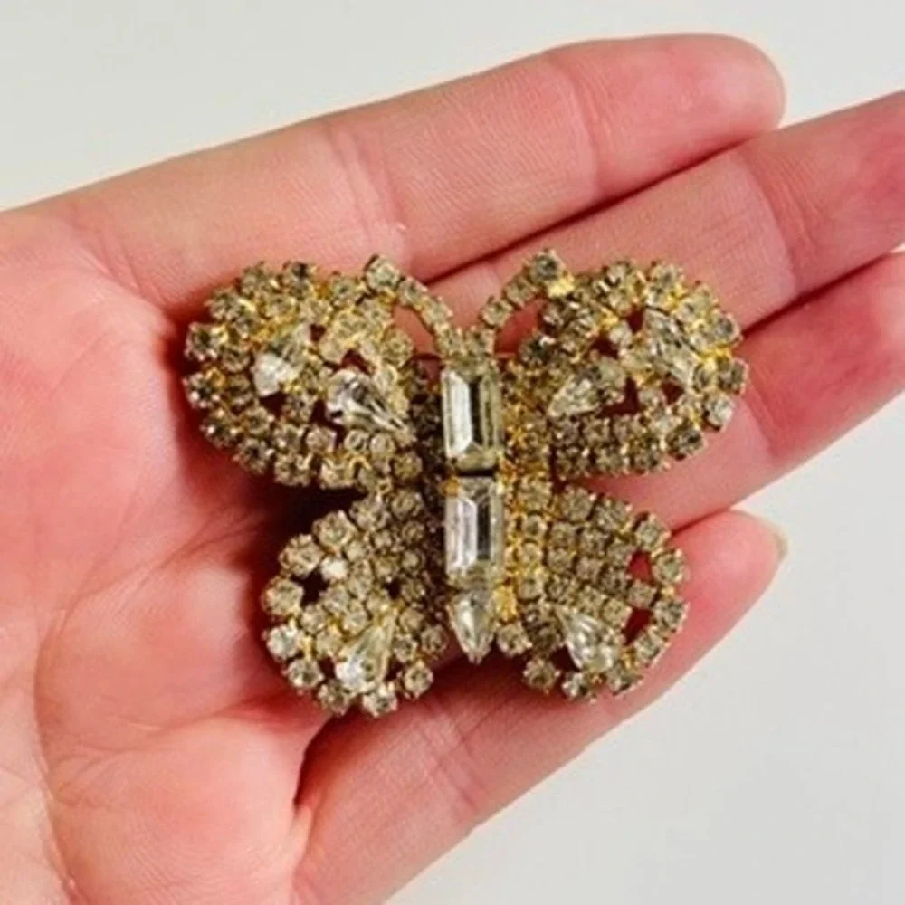 VTG‎ Estate Butterfly Pin Brooch Clear crystal rhinestone Gold tone Critter rare